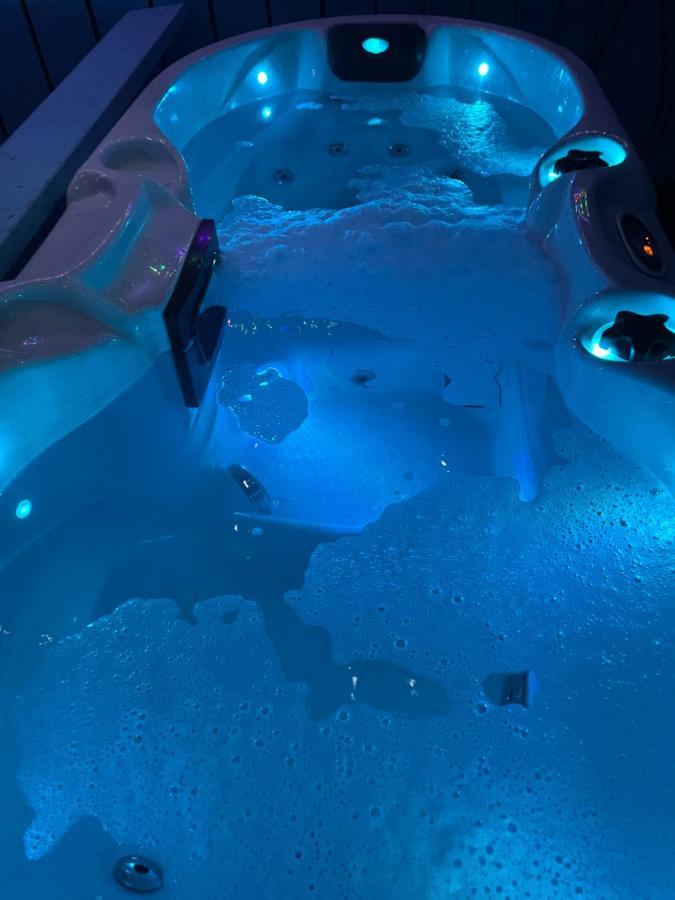 Bankhead Accommodation With Hot Tub Aberdeenshire Gamrie Zewnętrze zdjęcie