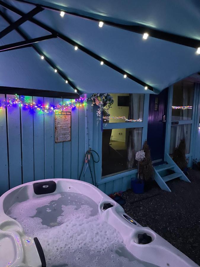 Bankhead Accommodation With Hot Tub Aberdeenshire Gamrie Zewnętrze zdjęcie